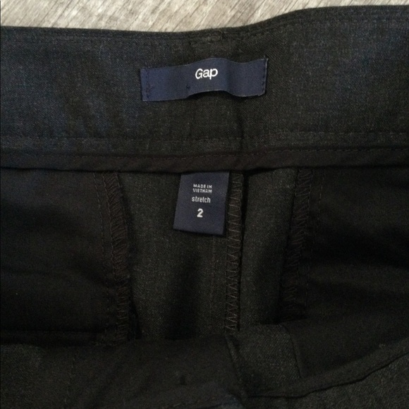 Women's Gap 2 XS Shorts Chino Khakis Bermuda Black Stretch Spandex NWT - Picture 4 of 8